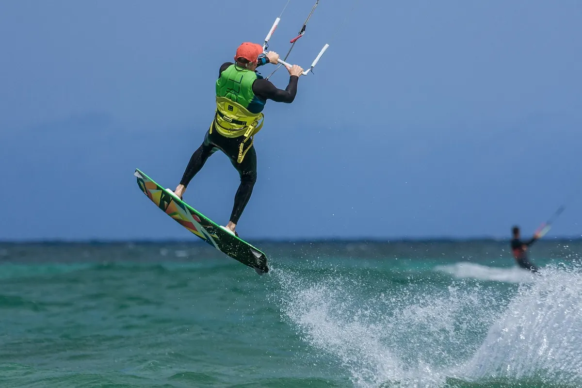 Kitesurfing